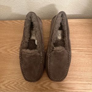 Ugg Ansley Slipper Size 5